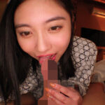 唾液を絡ませ自ら腰を振ってセックスに溺れる濃密温泉旅行。五十嵐なつ