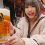 「5周年だし全部見せちゃうね（ハート）」よく食べよく飲むまひろの本音ときゅんな素顔が満載！2人きりでほろ酔いはしごハメ！ 唯井まひろ